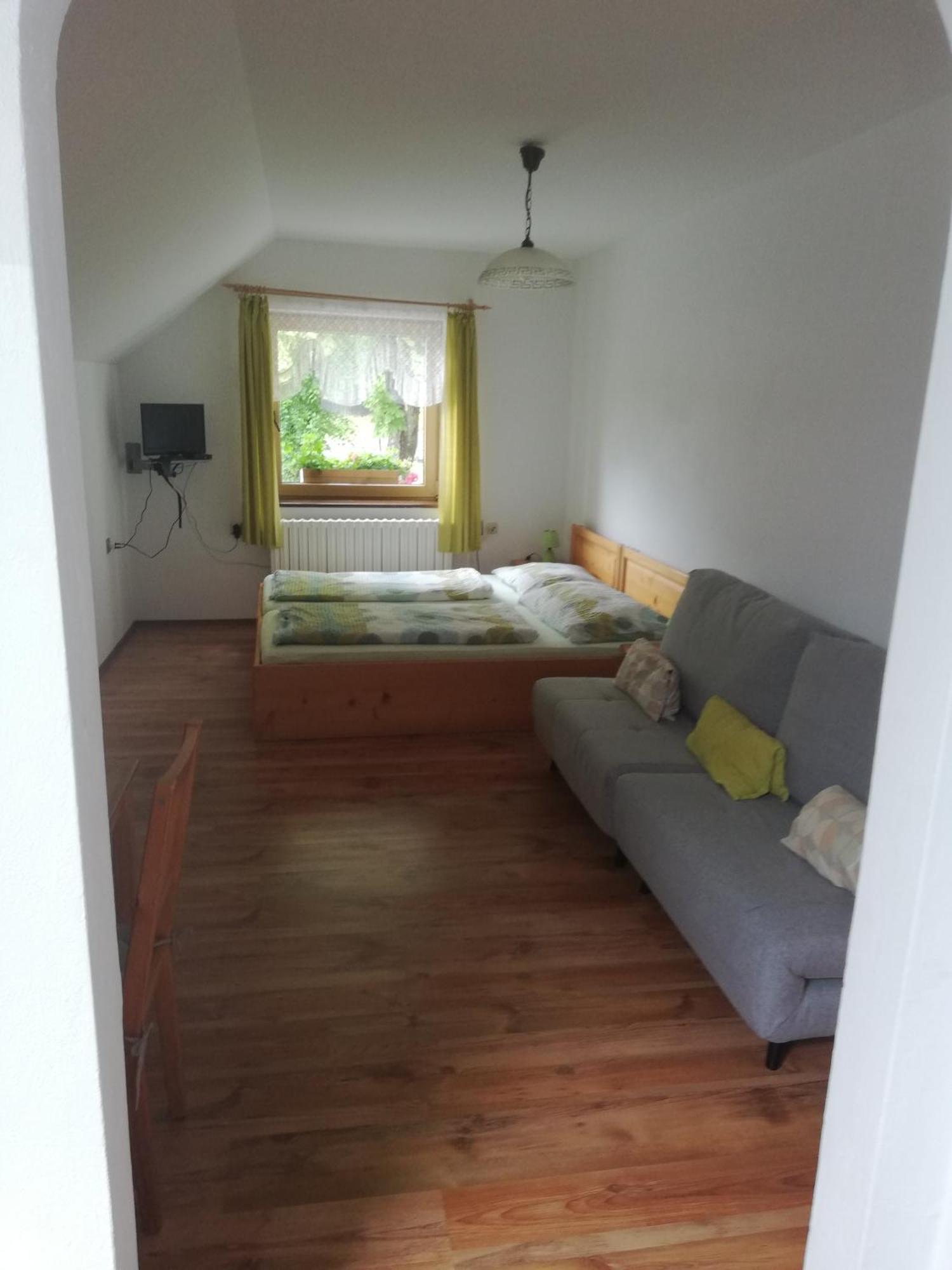 Apartmany Pod Kaplickou Stachy Exterior photo